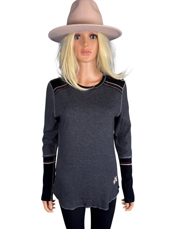Alp-n-Rock Tops - Alp-n-Rock Crew Heather Gray/Black Medium MSRP$198 Cotton Embroidered